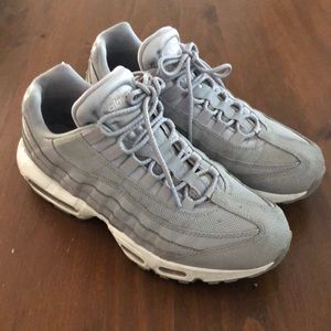 Nike Air Max 95 Essential “Wolf Grey”